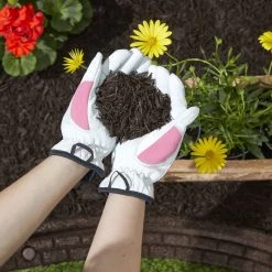 Rubberific Rubberific premium shredded rubber mulch 0.8-cu ft Dark Brown Rubber Mulch 20 Rubberific Rubberific premium shredded rubber mulch 0.8-cu ft Dark Brown Rubber Mulch -Landscaping Sales Shop 03340159 scaled