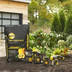 Miracle-Gro Soil & Soil Amendments 1.3-cu ft Organic Garden Soil -Landscaping Sales Shop 15355288