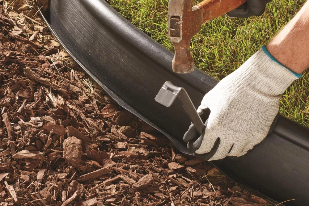 Expert Edge 8-Pack 9.5-in Steel Steel Edging Stake 4 Expert Edge 8-Pack 9.5-in Steel Steel Edging Stake - Image 4