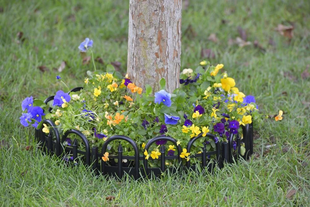 EasyFlex 8-Pack 10-ft Black Plastic Landscape Edging Bundle 3 EasyFlex 8-Pack 10-ft Black Plastic Landscape Edging Bundle - Image 3