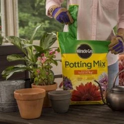 Miracle-Gro Soil & Soil Amendments Potting Mix Bundle 8-Quart Potting Soil Mix 13 Miracle-Gro Soil & Soil Amendments Potting Mix Bundle 8-Quart Potting Soil Mix -Landscaping Sales Shop 44004197